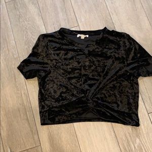 Crushed velvet black tee